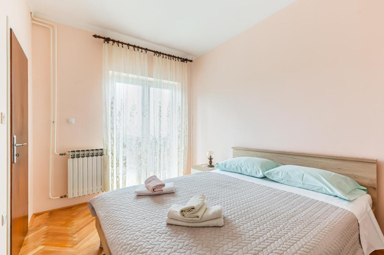 Apartments With A Parking Space Brsec, Opatija - 7796 Martina Exterior photo