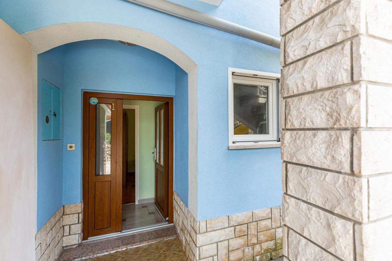 Apartments With A Parking Space Brsec, Opatija - 7796 Martina Exterior photo