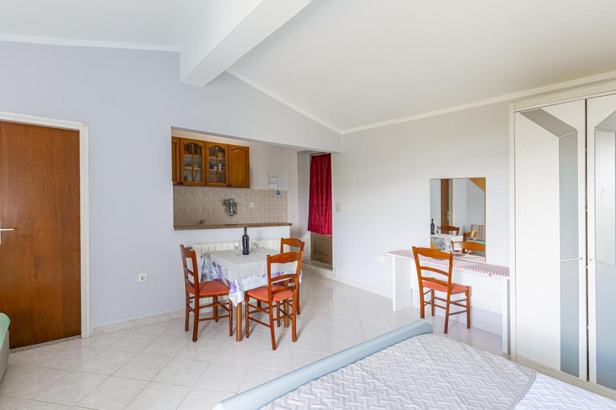 Apartments With A Parking Space Brsec, Opatija - 7796 Martina Room photo